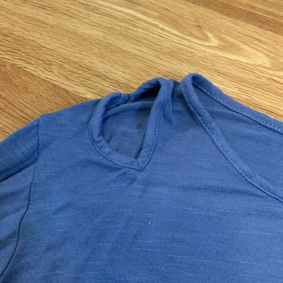 Blue cropped long sleeve - Picture 2 of 4